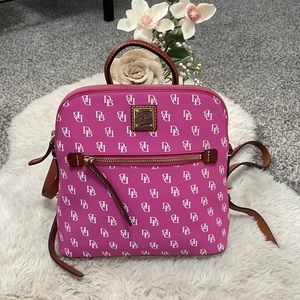 ✨ Dooney and Bourke Fuchsia Gretta Backpack✨